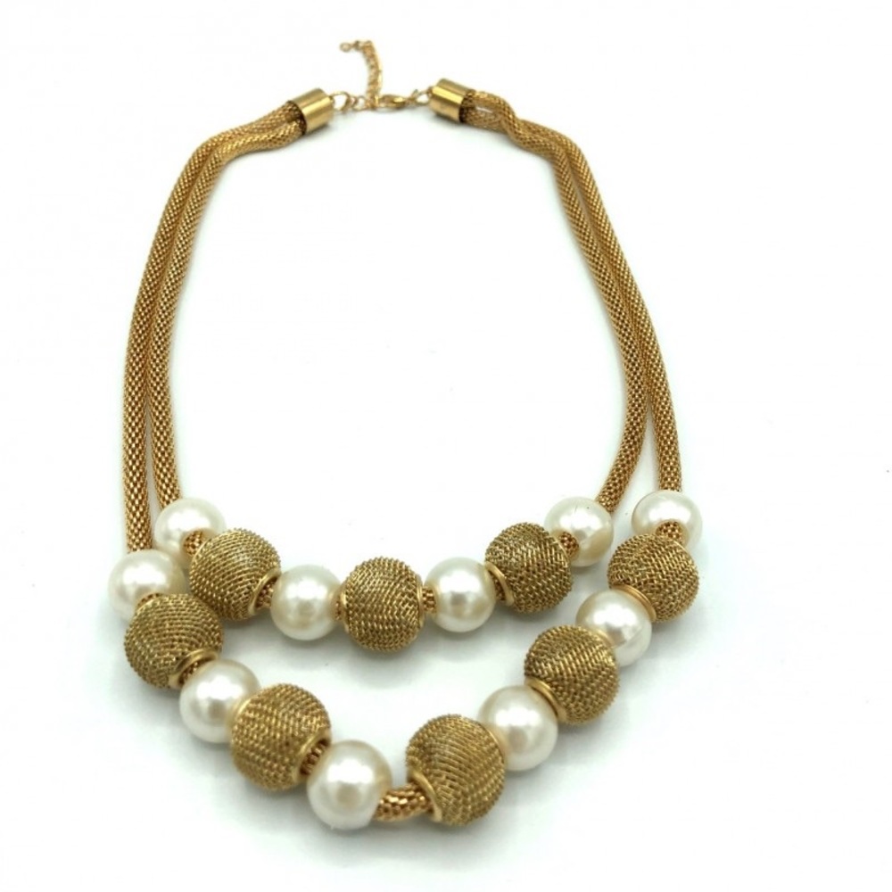 Gold plated Elegant Gold and Cream Necklace for Women